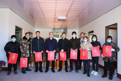 zhangxiuwen GROUP CO., LTD. Carries out Rural Revitalization Activities to Deliver Warhn1djzth in Winter